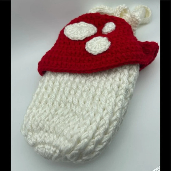Vintage-style Cottagecore Crochet Mushroom Purse - Picture 3 of 8